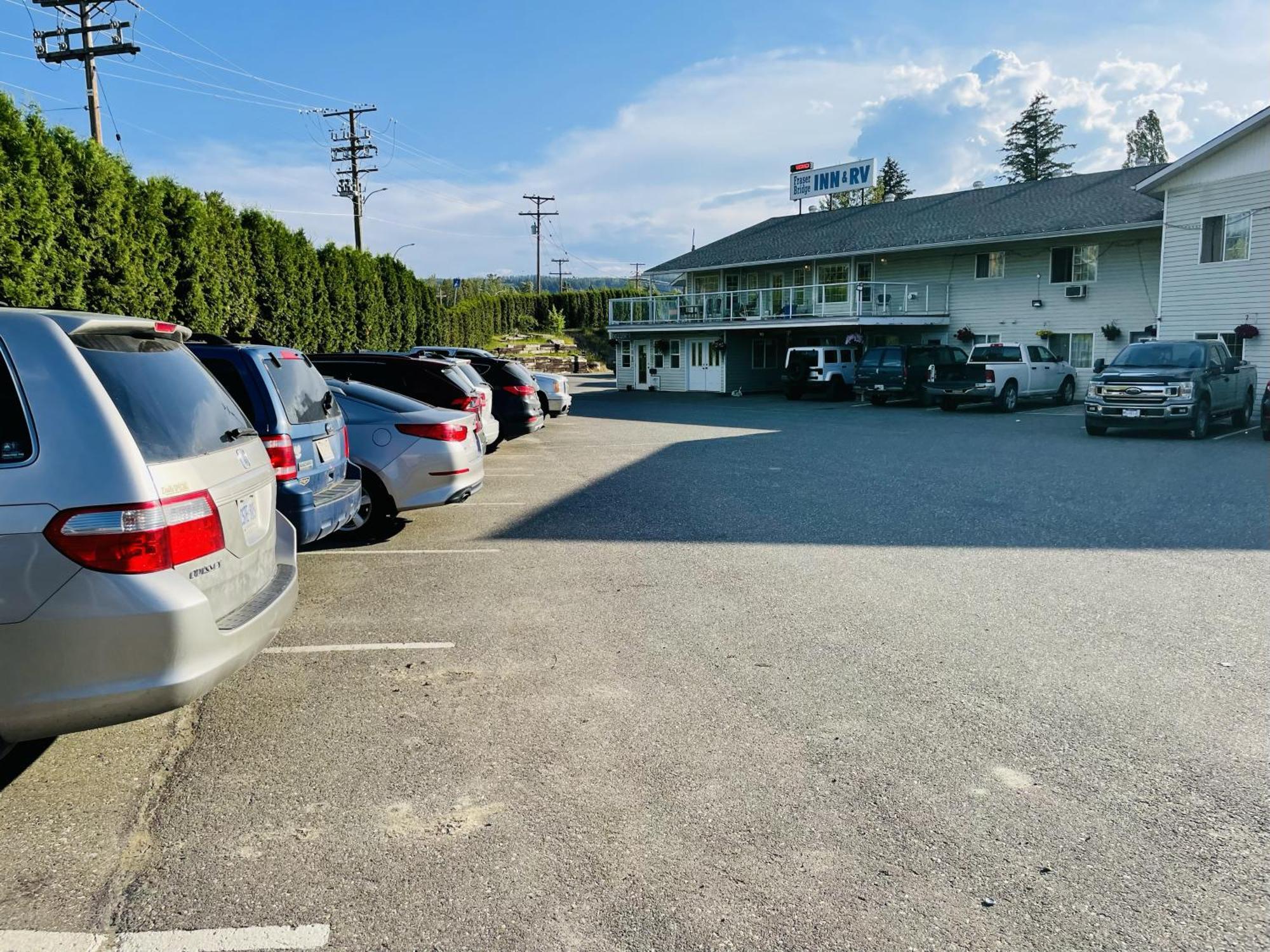 Fraser Bridge Inn Quesnel Exteriér fotografie